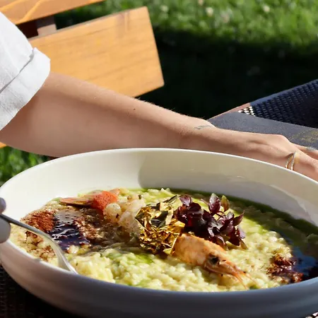 Mucobega ホテル 4*