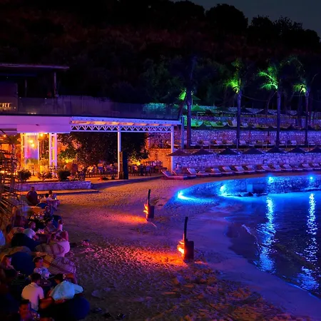 Mucobega 4* Sarandë