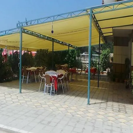 Mucobega 酒店 Sarandë