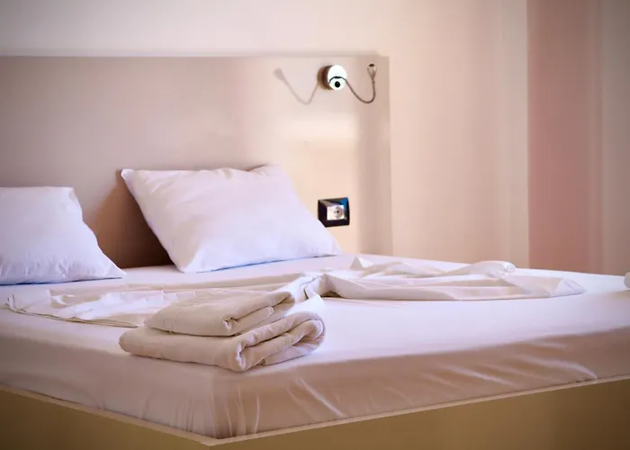 Mucobega 酒店 Sarandë